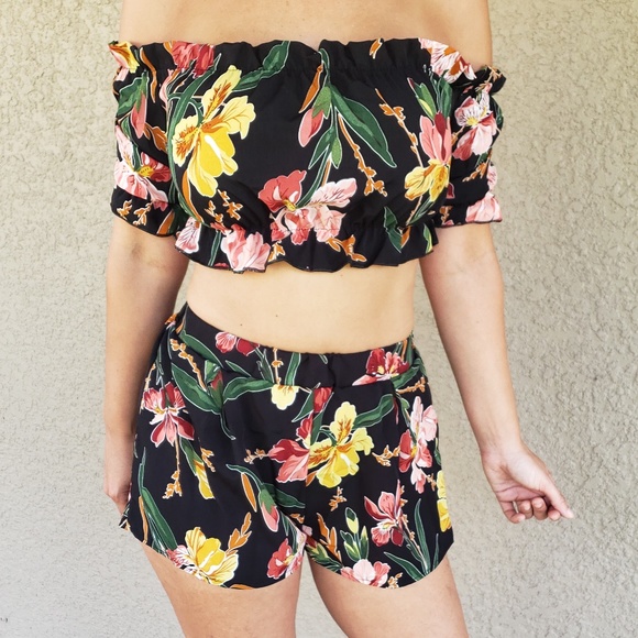 Summer Fun Short Set - Picture 2 of 5